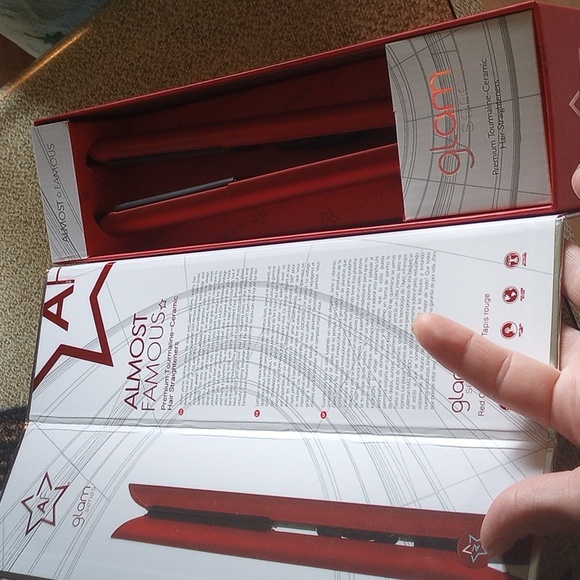 Almost famous glam series flat iron hair straightener - Picture 2 of 5